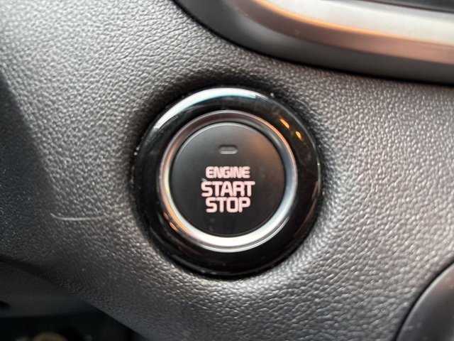 Used 2020 Kia Sorento S image 14