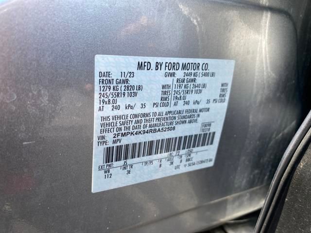 Used 2024 Ford Edge Titanium image 31