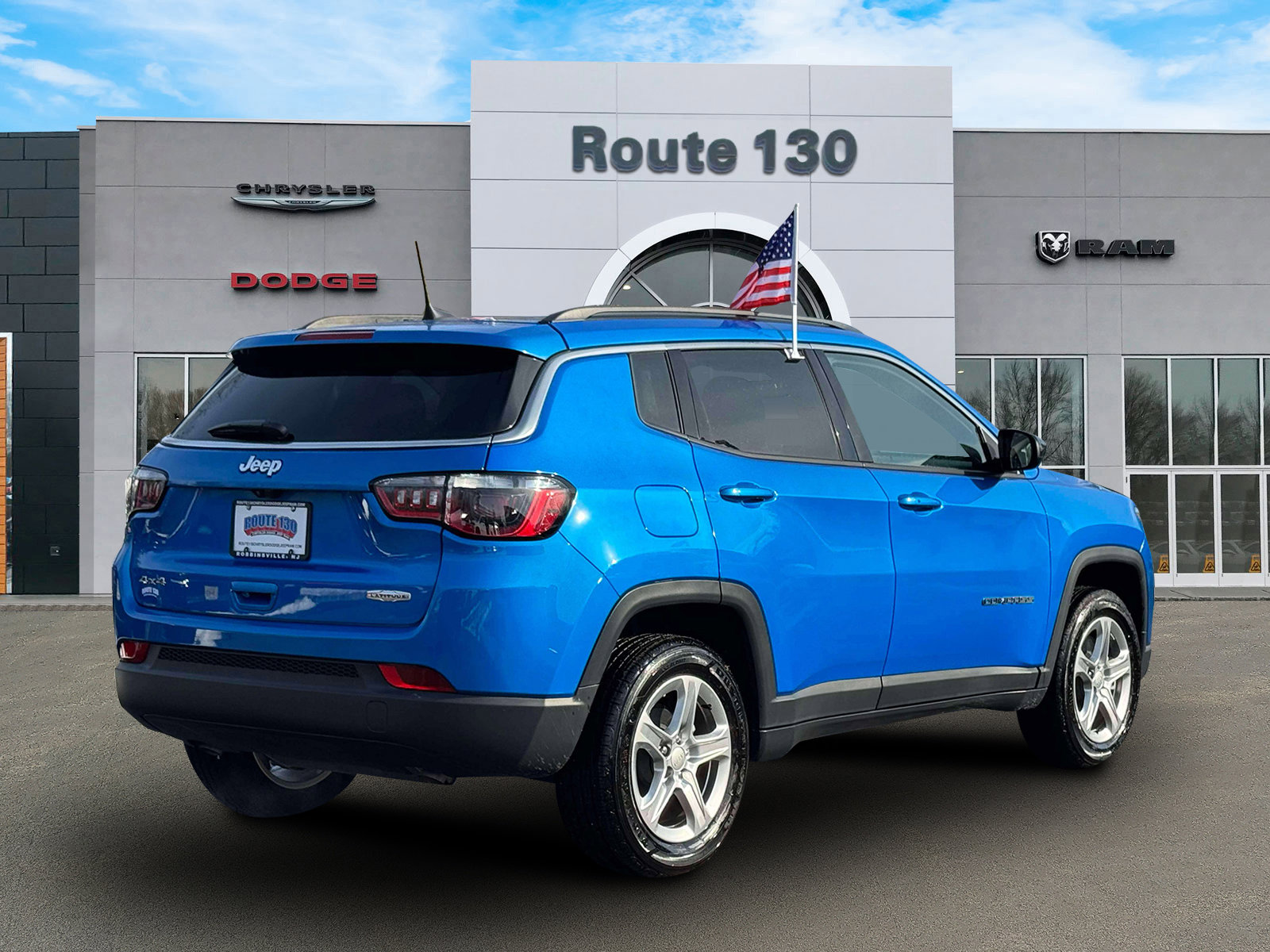 Used 2023 Jeep Compass Latitude w/ Convenience Group image 4