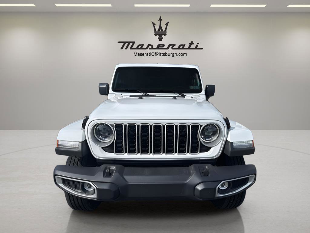 Used 2026 Jeep Wrangler Unlimited Sahara AWD/4WD image 2