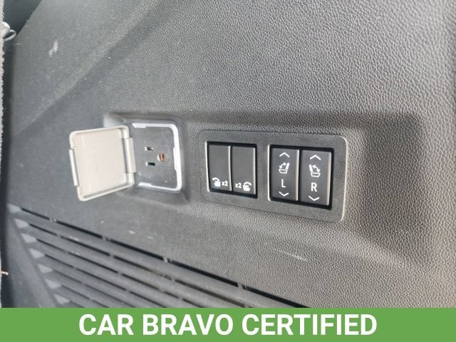 Certified 2021 Chevrolet Tahoe High Country w/ Premium Package AWD/4WD image 29