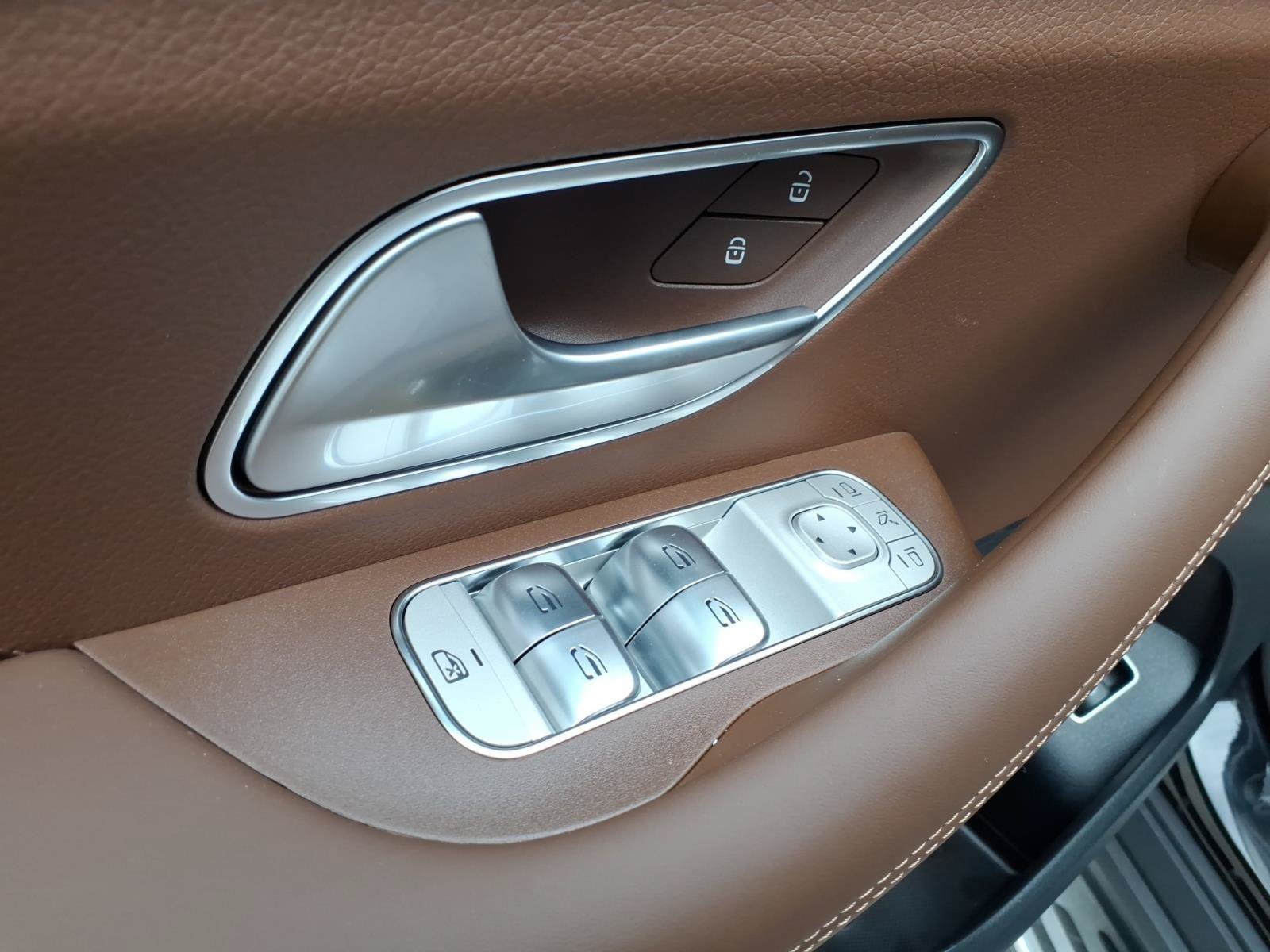 New 2026 Mercedes-Benz GLE 53 AMG 4MATIC Coupe image 11