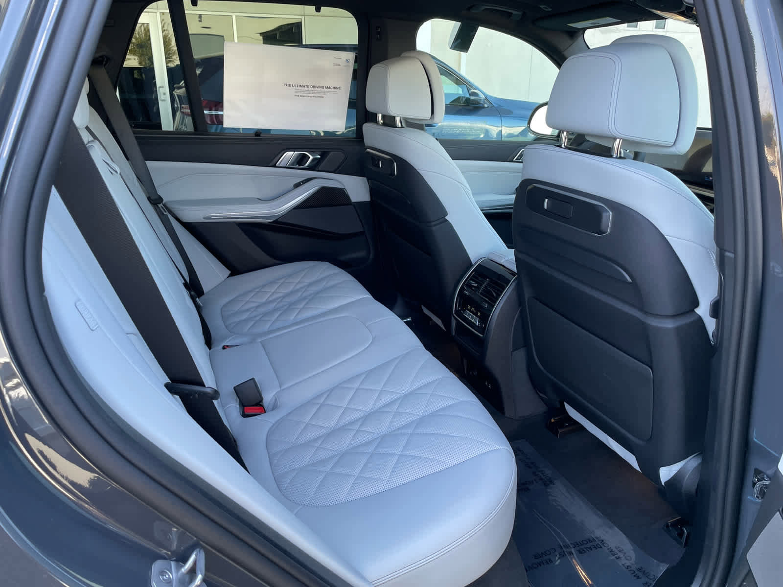 New 2026 BMW X5 M60i w/ Executive Package image 9