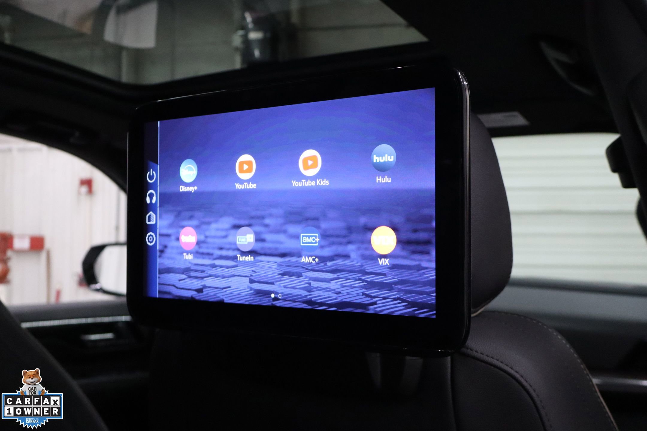 Used 2025 Chevrolet Tahoe Premier AWD/4WD image 31