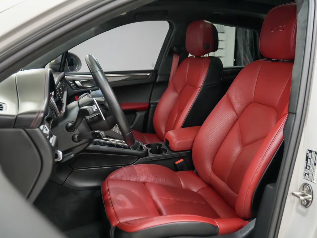 Used 2024 Porsche Macan GTS AWD/4WD image 5