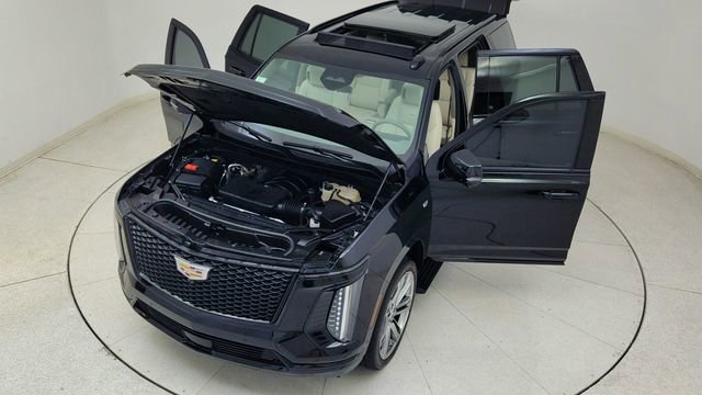 Used 2025 Cadillac Escalade Sport Platinum w/ LPO, Floor Liner Package image 93