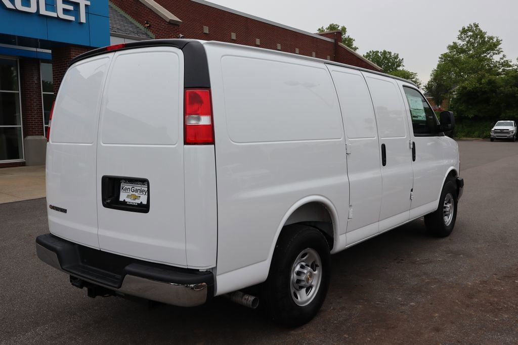 New 2025 Chevrolet Express 2500 w/ Driver Convenience Package image 29
