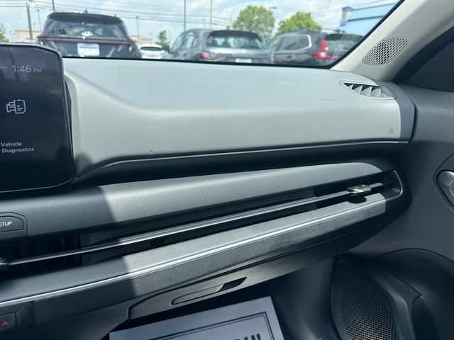 Used 2025 Kia K4 FWD image 27
