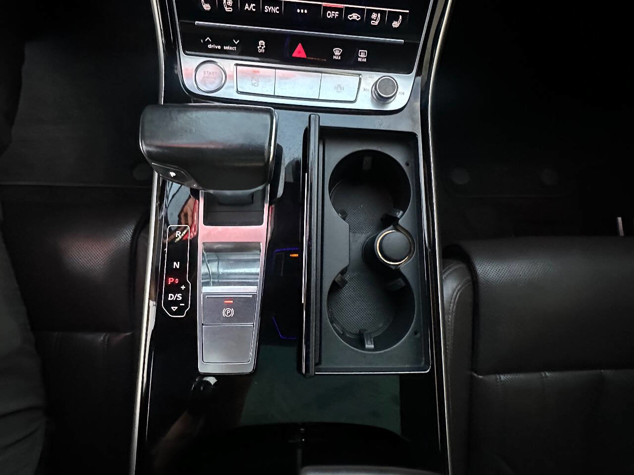 Used 2019 Audi A8 L 3.0T w/ Executive Package image 32