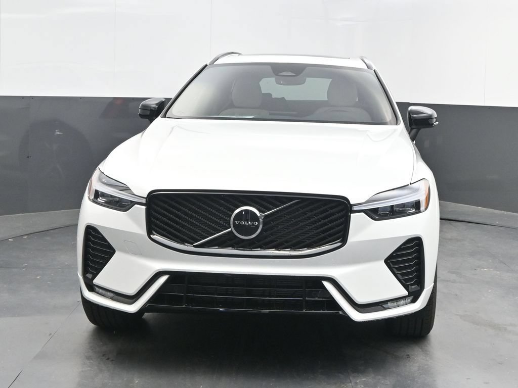 New 2026 Volvo XC60 B5 Core AWD/4WD image 10