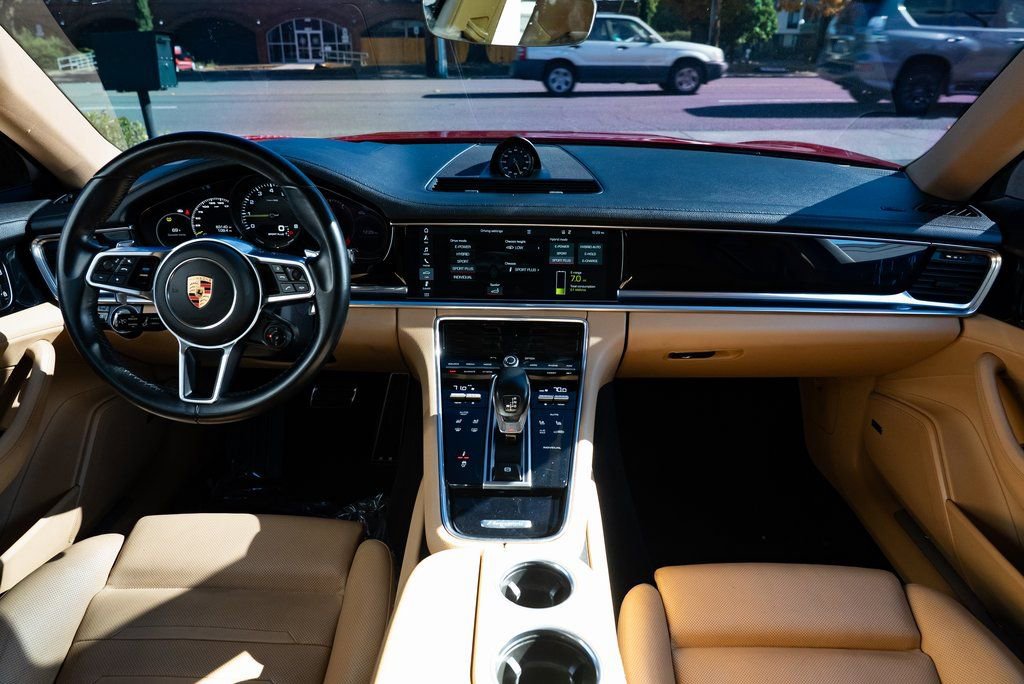 Used 2020 Porsche Panamera 4 w/ Premium Package Plus AWD/4WD image 8