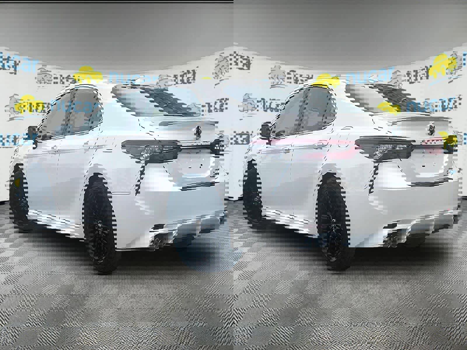 Used 2021 Toyota Camry XSE w/ Navigation Upgrade Package FWD image 4