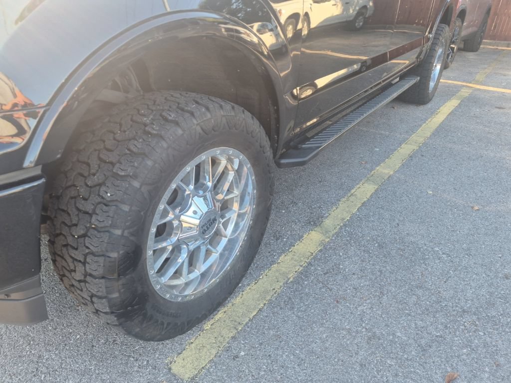Used 2020 Ford F150 XLT w/ Equipment Group 302A Luxury AWD/4WD image 5