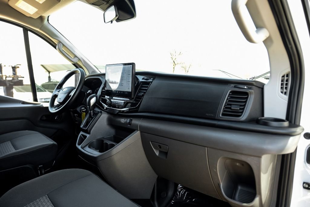 Used 2024 Ford Transit 350 XLT image 9