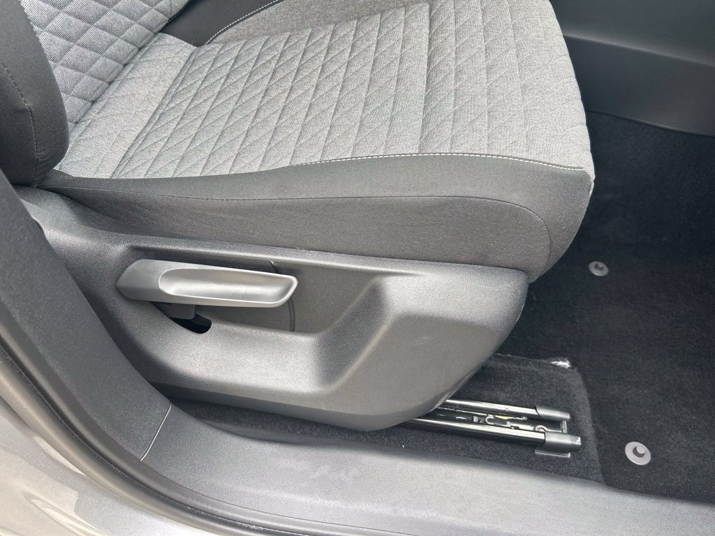 Used 2025 Volkswagen Tiguan S FWD image 35