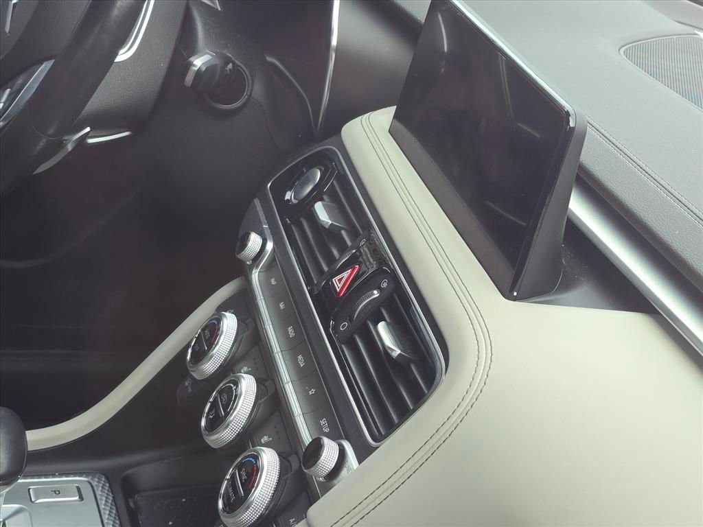 Used 2023 Genesis G70 3.3T w/ Sport Prestige Package image 10