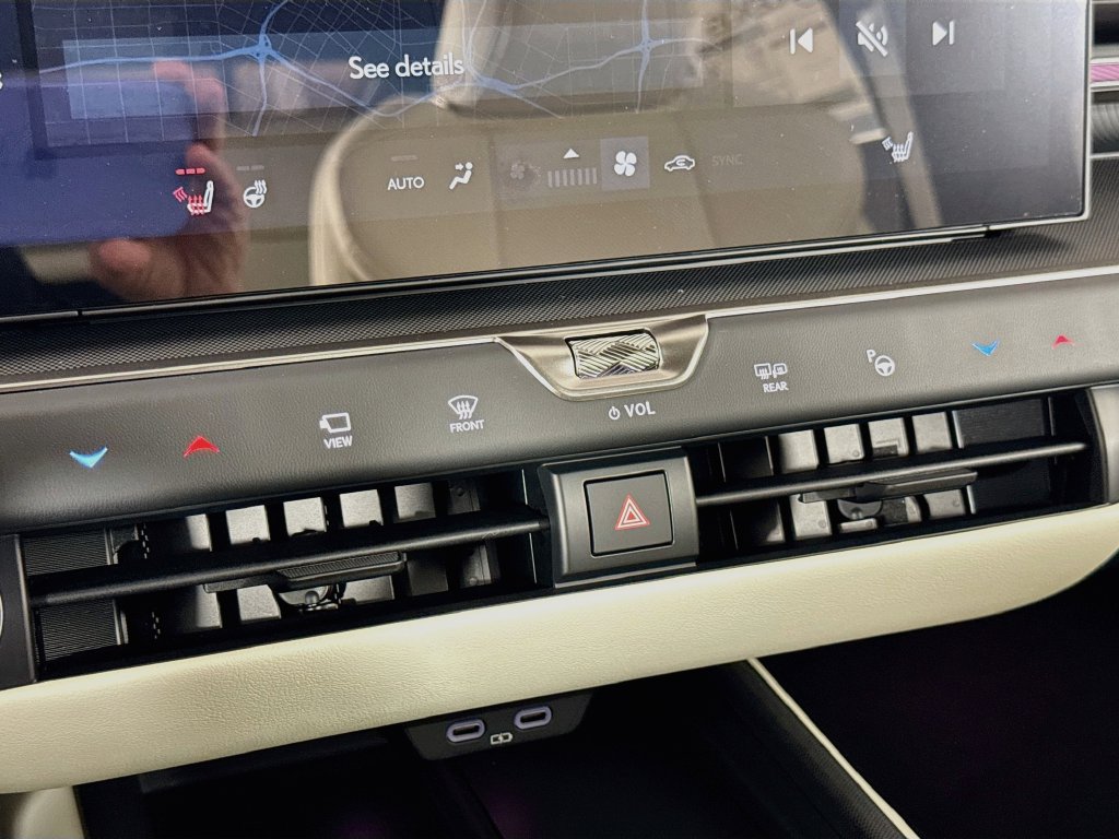 New 2026 Lexus ES 350h AWD w/ Accessory Package (K3) image 14