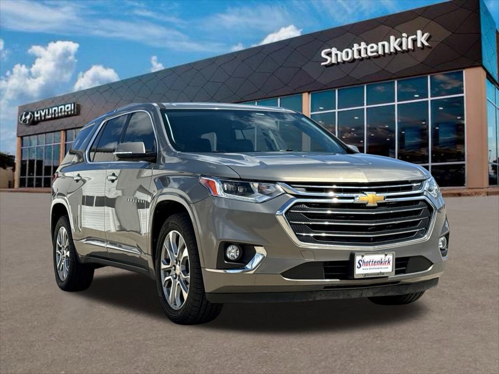 Used 2018 Chevrolet Traverse Premier w/ Driver Confidence II Package image 3