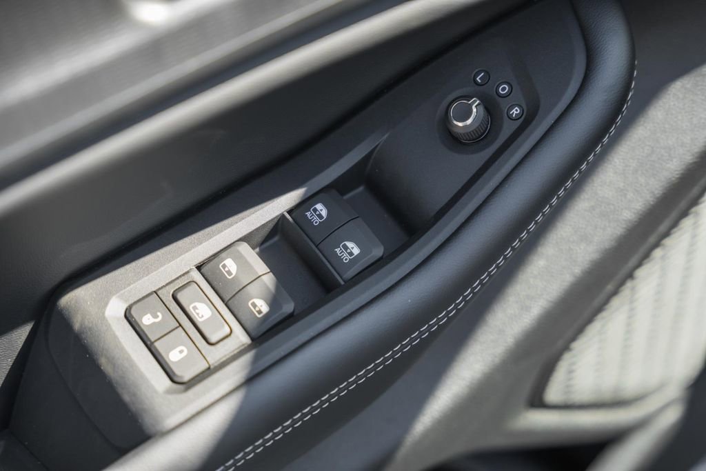 New 2025 Jeep Grand Cherokee Laredo X w/ Luxury Tech Group I image 36