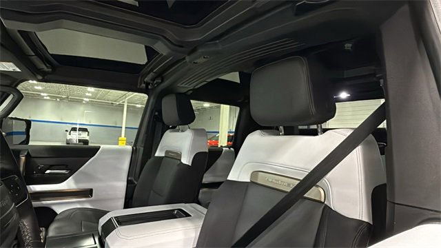 Used 2025 GMC Hummer EV 2X image 13