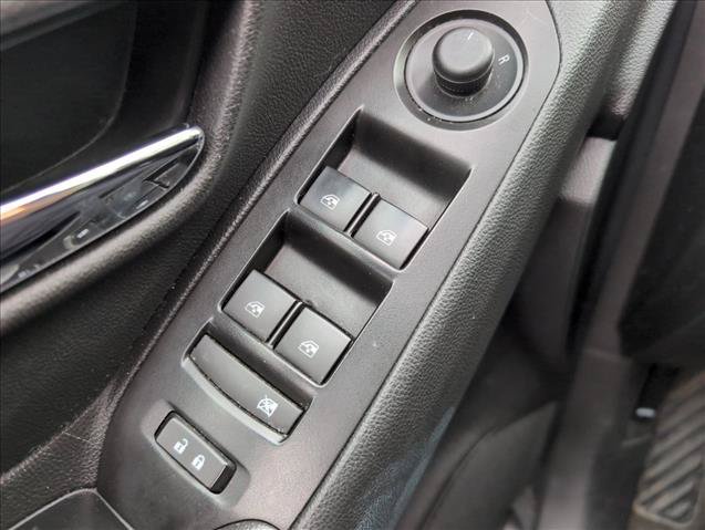 Used 2019 Chevrolet Trax LT w/ LT Convenience Package FWD image 20
