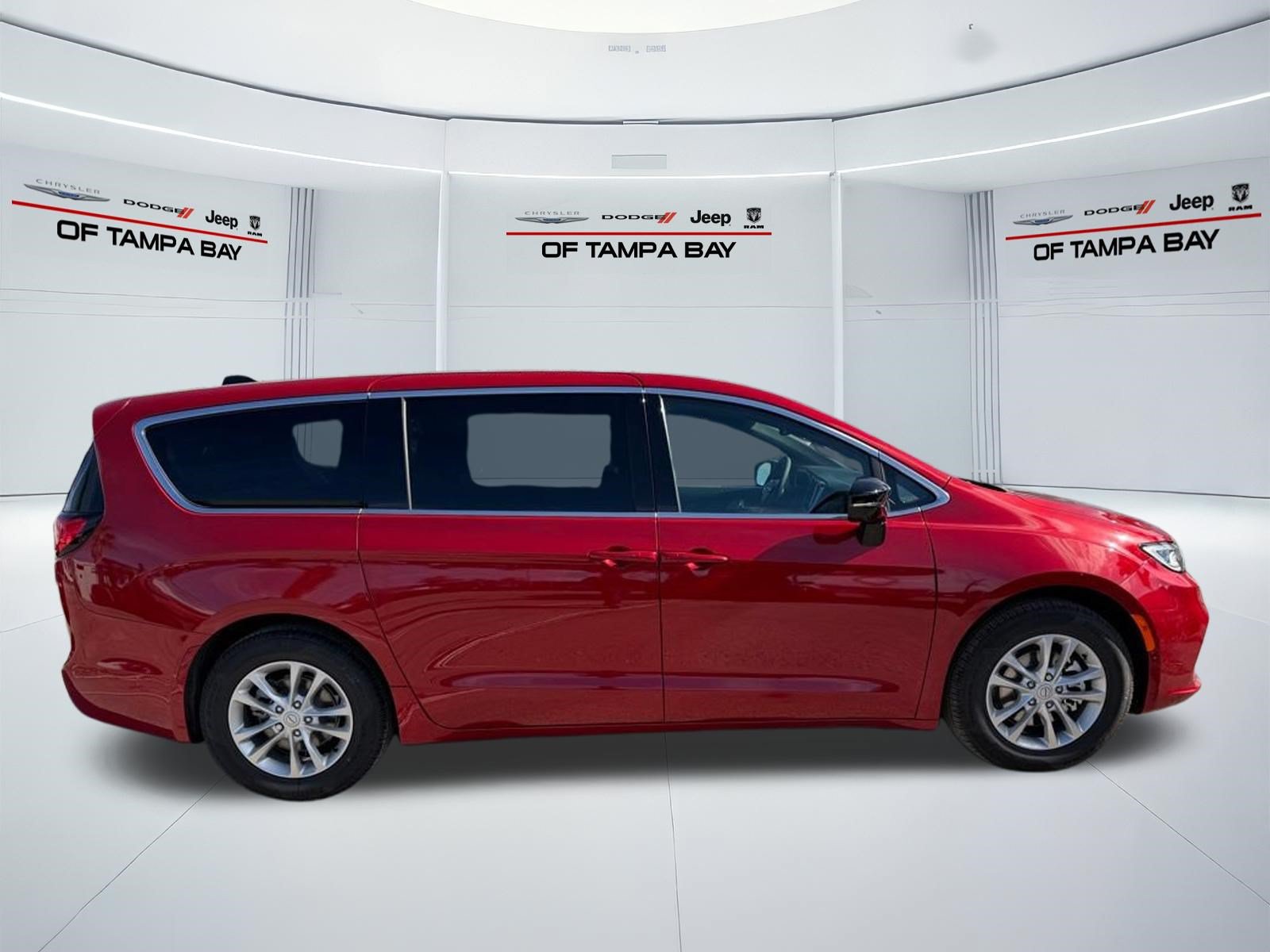 New 2026 Chrysler Pacifica Select FWD image 7