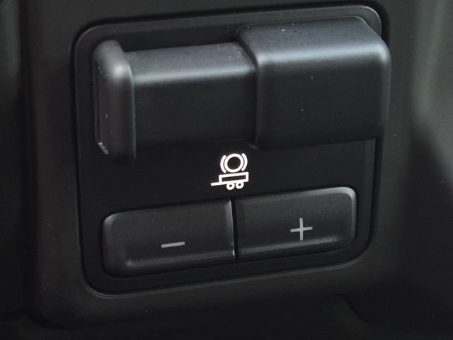 Used 2025 Chevrolet Silverado 1500 Custom RWD image 6