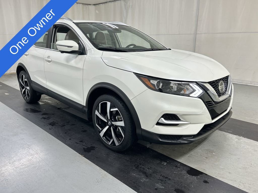 Used 2022 Nissan Rogue Sport SL image 1