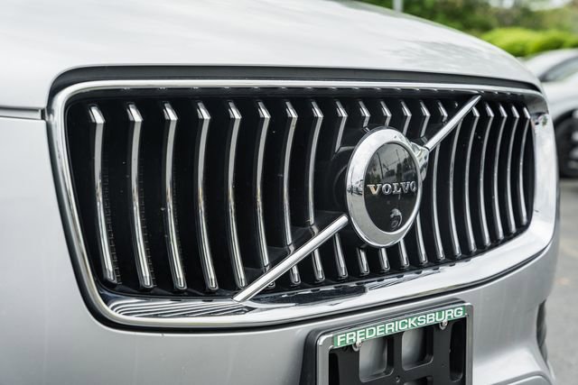 Used 2022 Volvo XC90 T6 Momentum w/ Advanced Package image 12