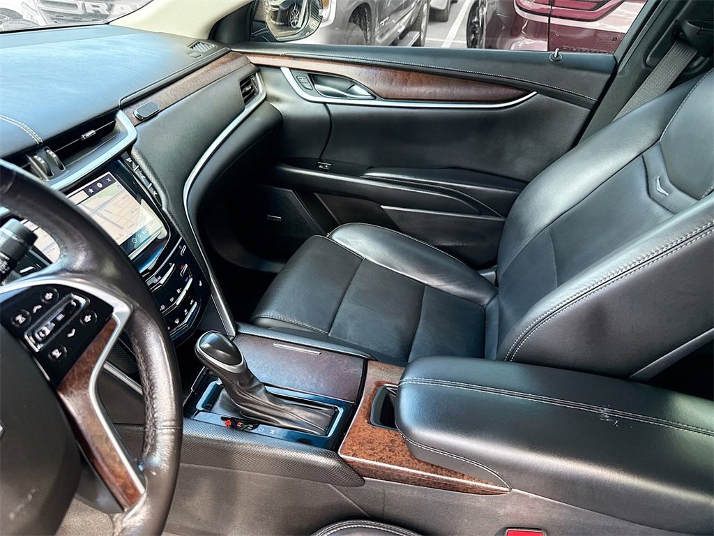 Used 2019 Cadillac XTS Luxury image 26