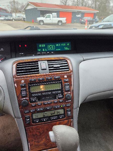 Used 2001 Toyota Avalon XL FWD image 10