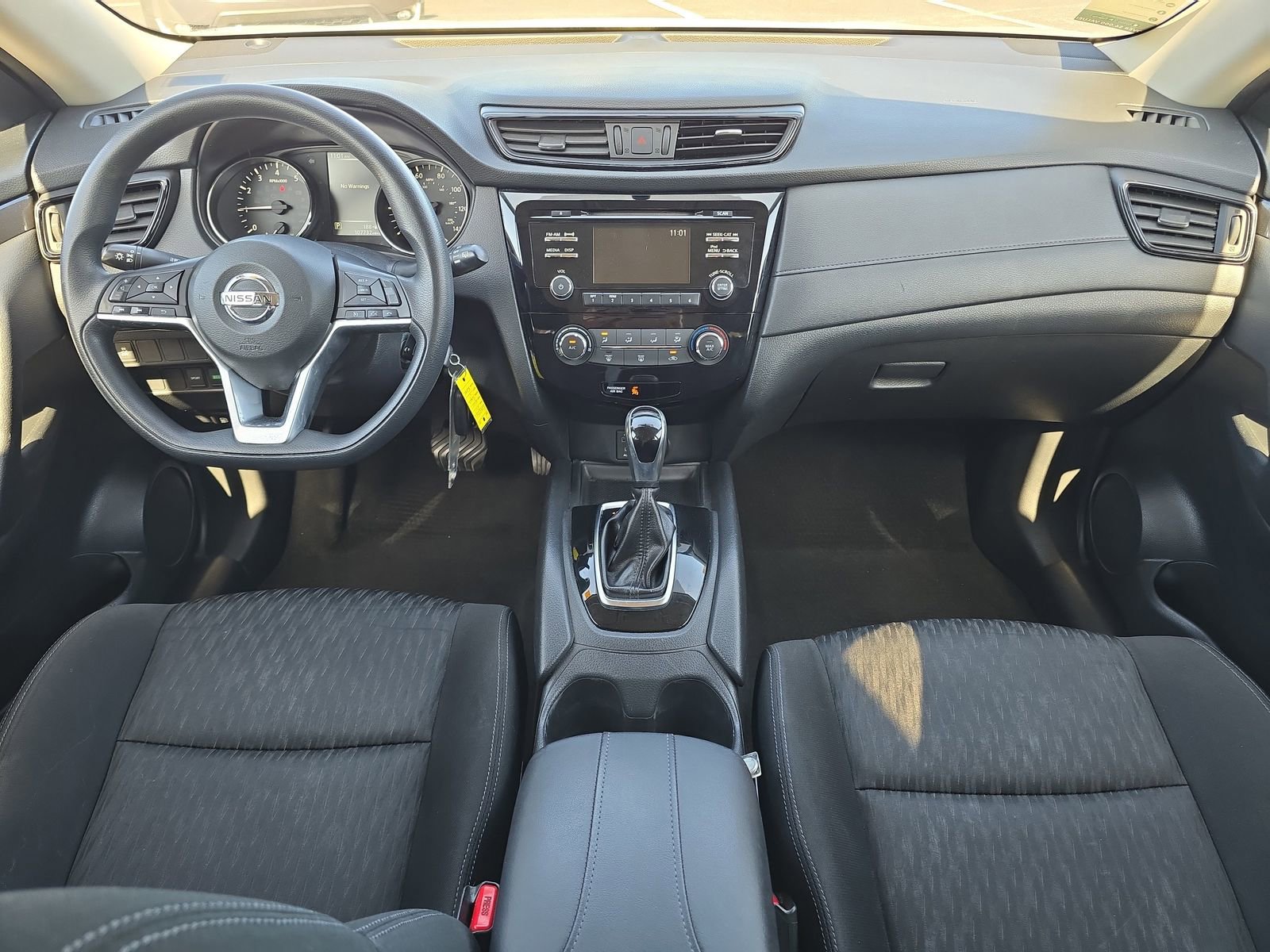 Used 2017 Nissan Rogue S image 9