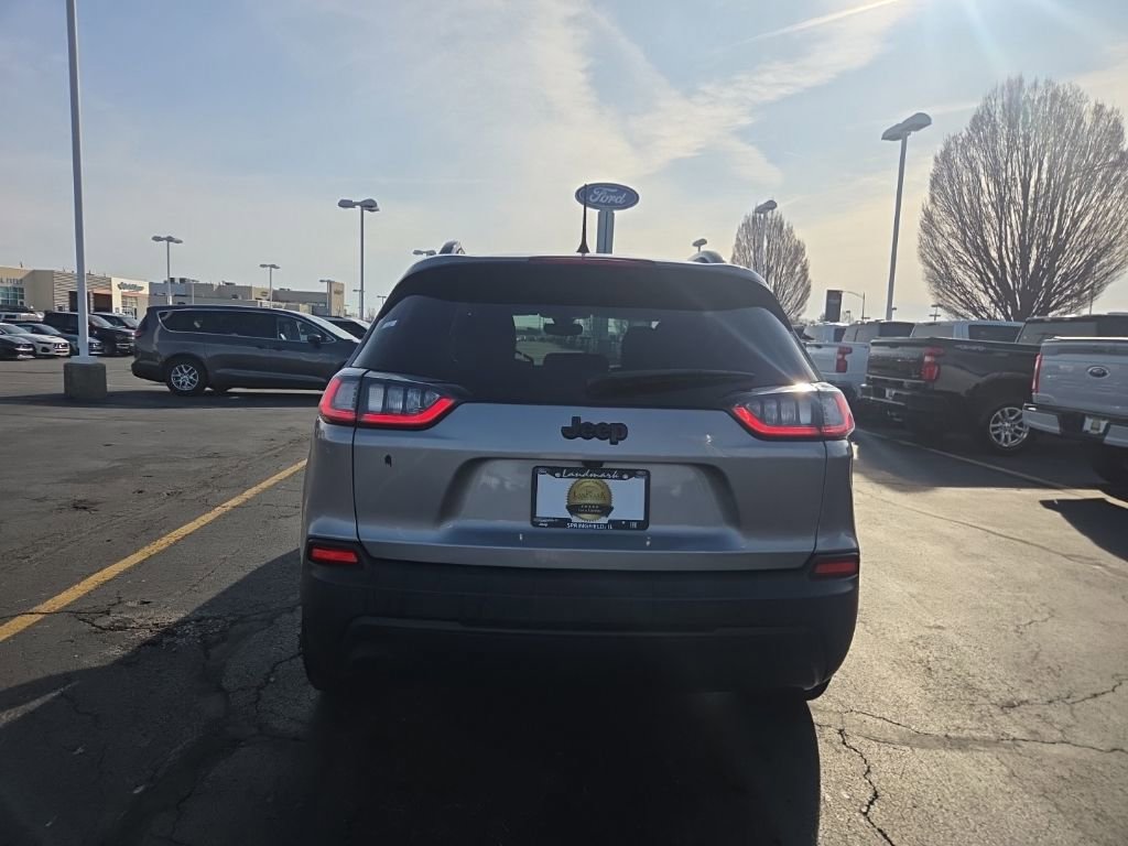 Used 2020 Jeep Cherokee Altitude image 5