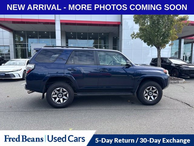 Used 2020 Toyota 4Runner TRD Off-Road Premium w/ Moonroof Package AWD/4WD image 2