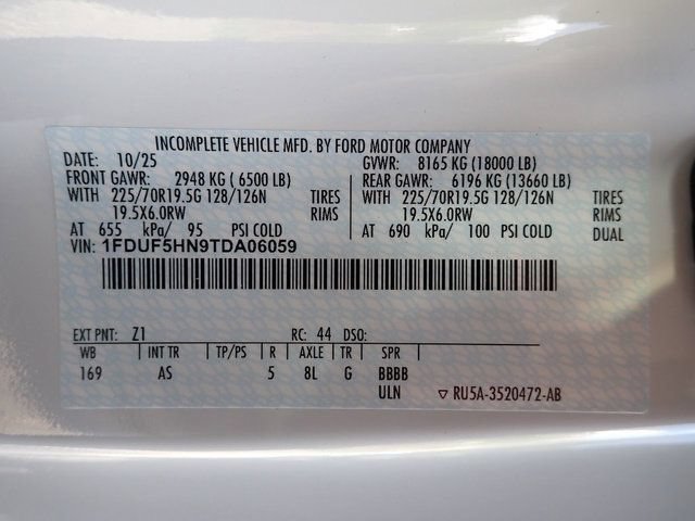 New 2026 Ford F550 4x4 Regular Cab Super Duty w/ XL Chrome Package image 17