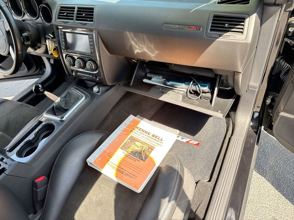 Used 2010 Dodge Challenger SRT8 RWD image 36