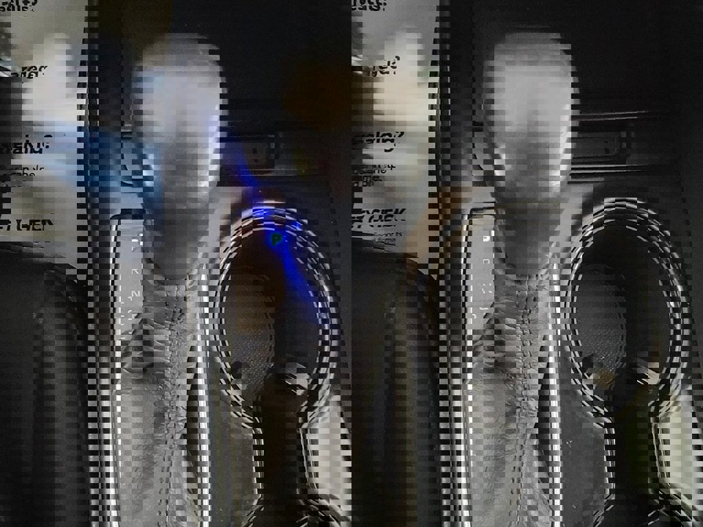 Used 2018 Toyota Camry SE w/ Moonroof Package image 18