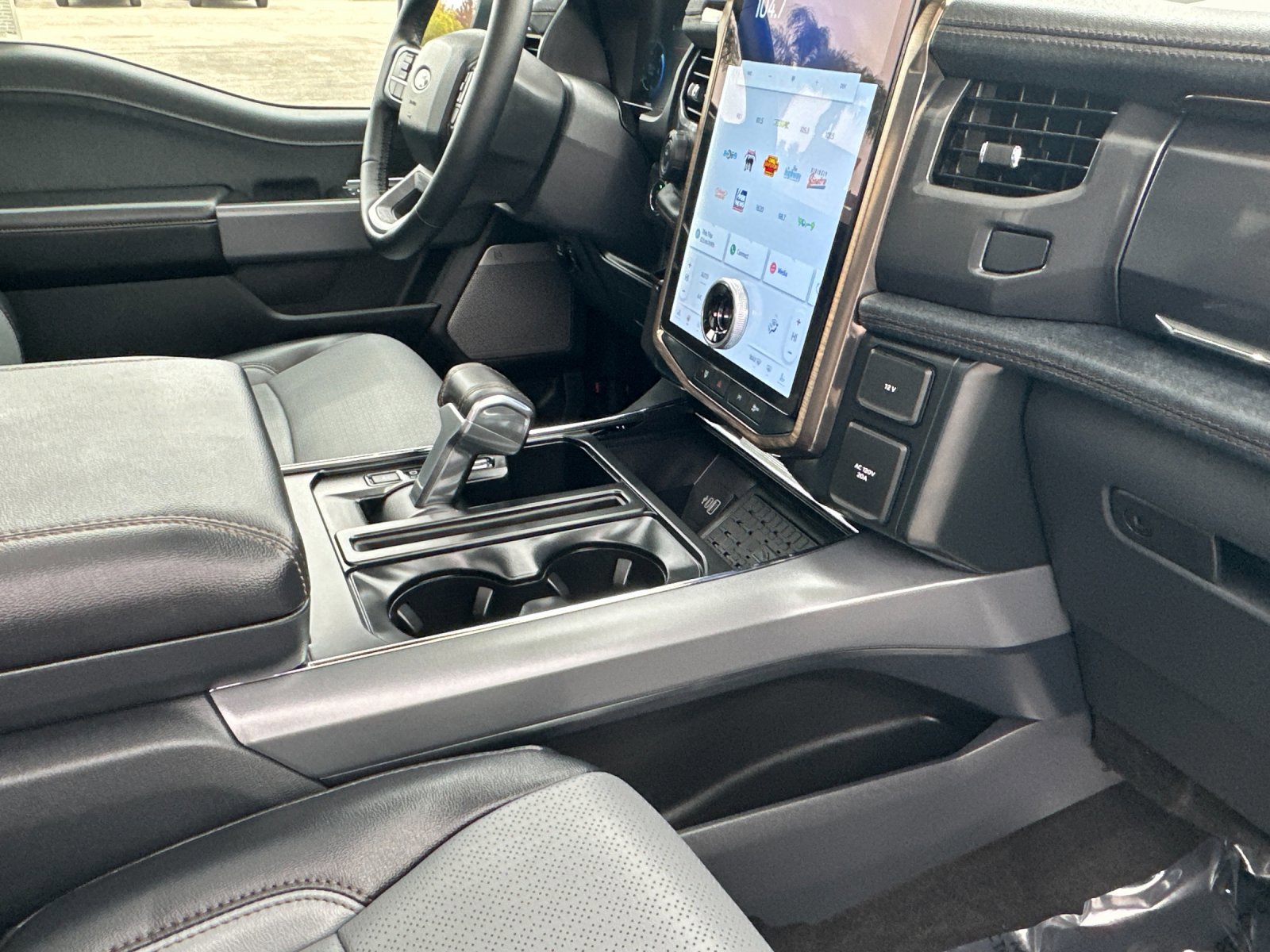 Certified 2025 Ford F150 Lightning Lariat image 16