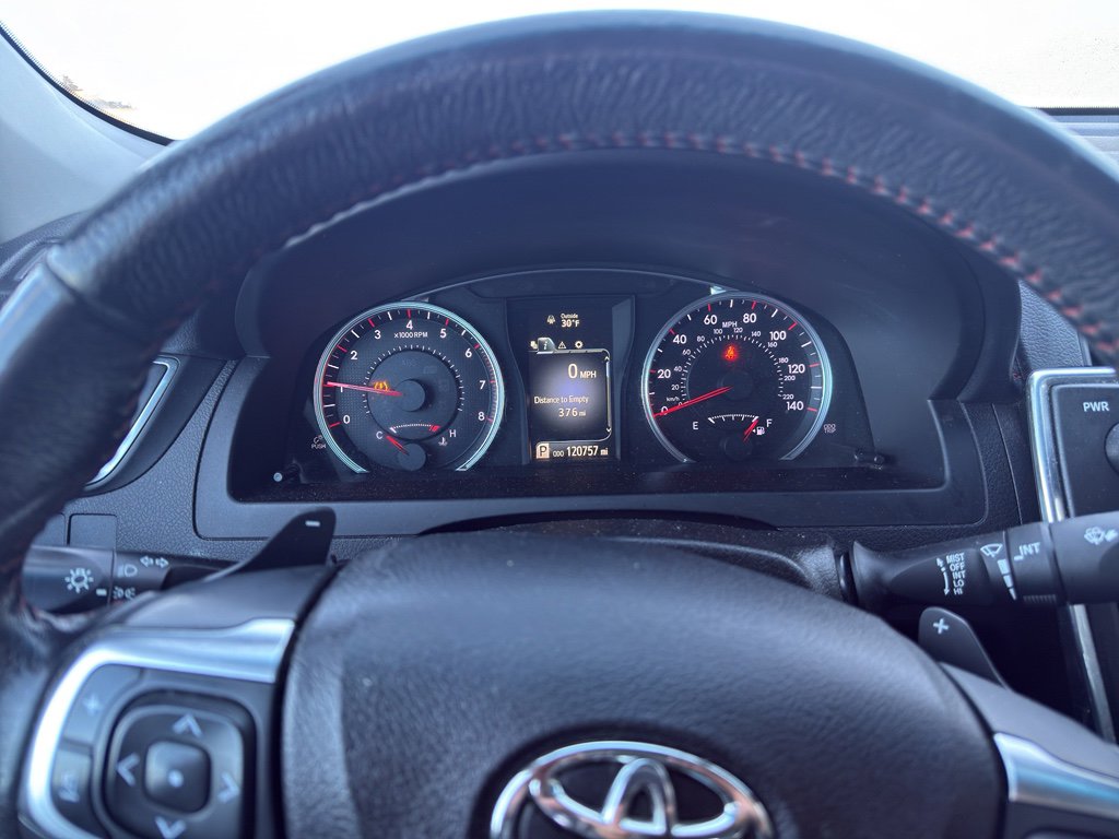 Used 2017 Toyota Camry SE image 13