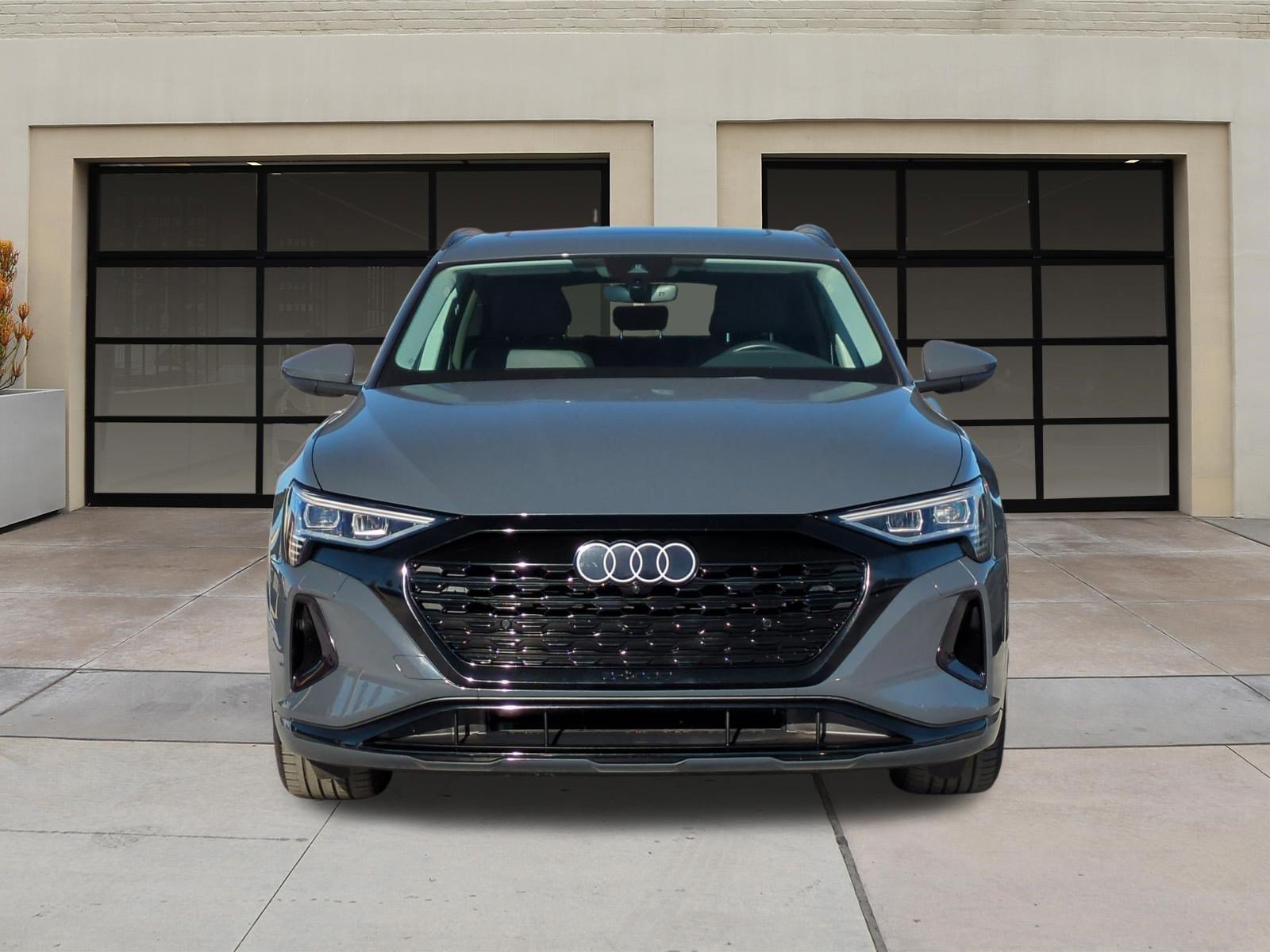 Used 2024 Audi Q8 e-tron Premium AWD/4WD image 6