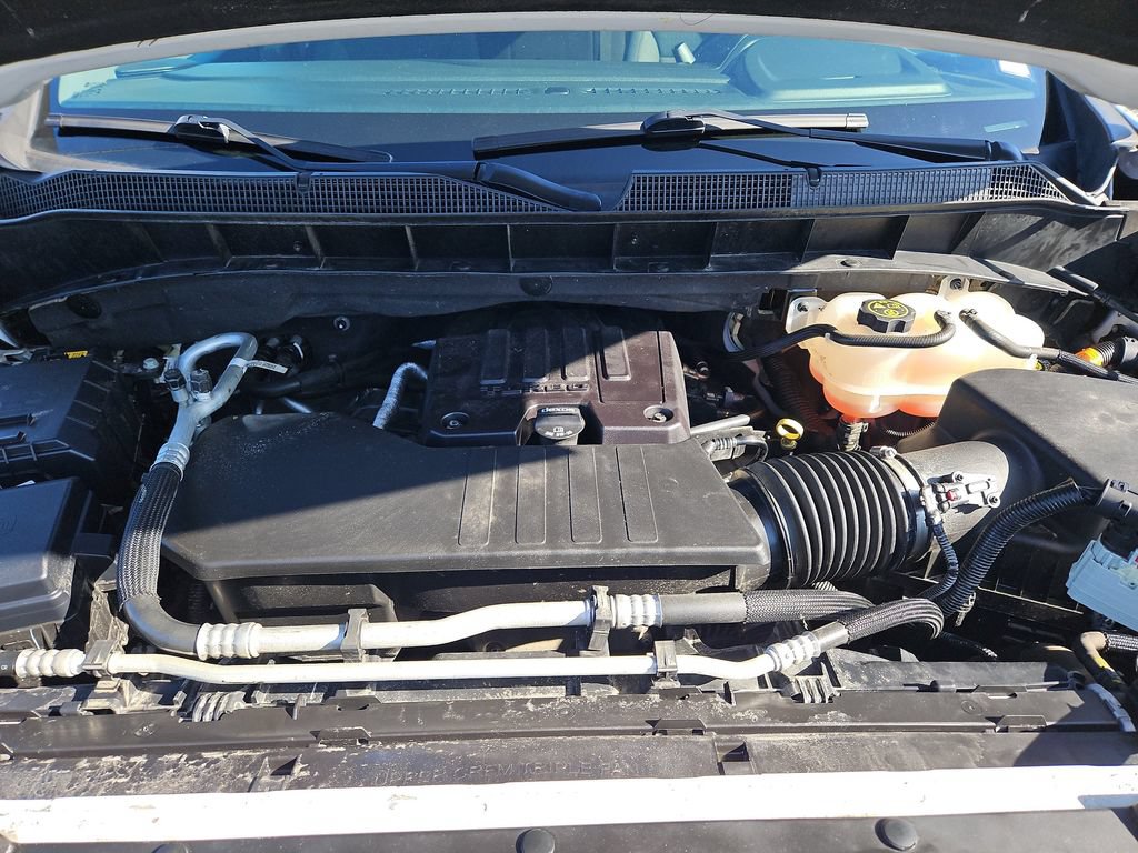 Used 2023 Chevrolet Silverado 1500 LT AWD/4WD image 33