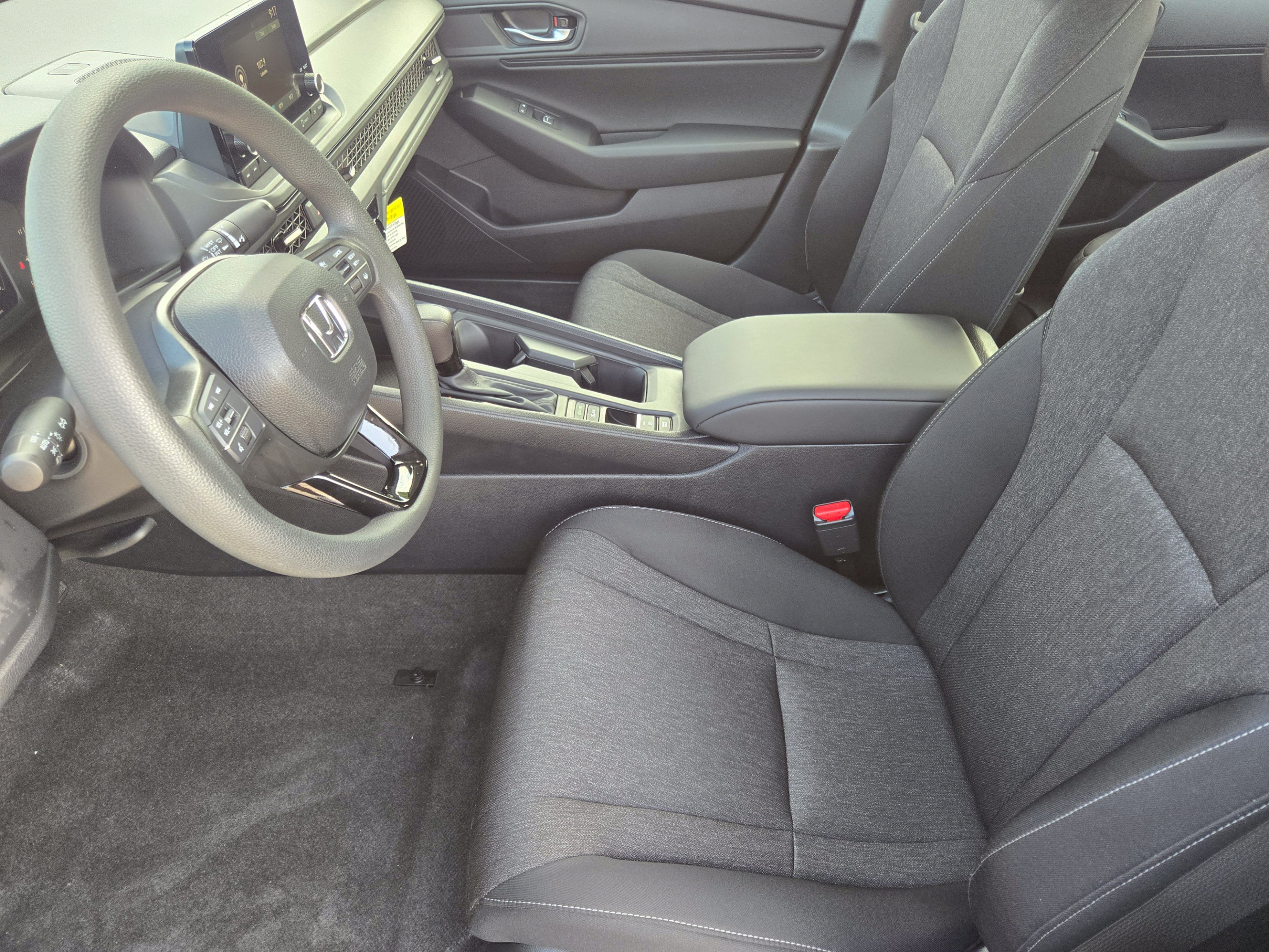 Used 2025 Honda Accord SE image 9