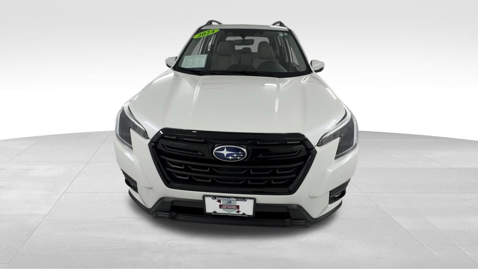 Certified 2024 Subaru Forester Limited AWD/4WD image 9