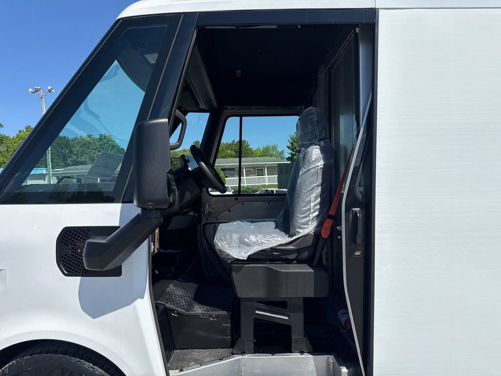 Used 2024 Chevrolet Brightdrop 600 w/ Battery Pack, Max Range image 9