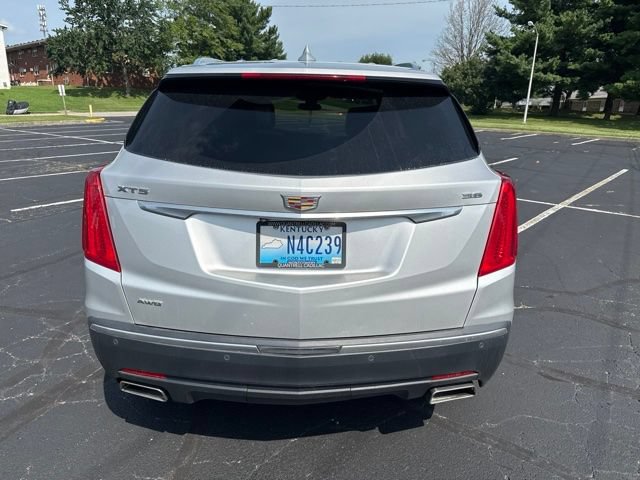 Used 2018 Cadillac XT5 Luxury w/ Driver Awareness Package AWD/4WD image 10