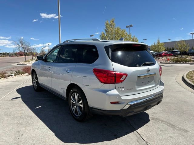 Used 2019 Nissan Pathfinder SL AWD/4WD image 5