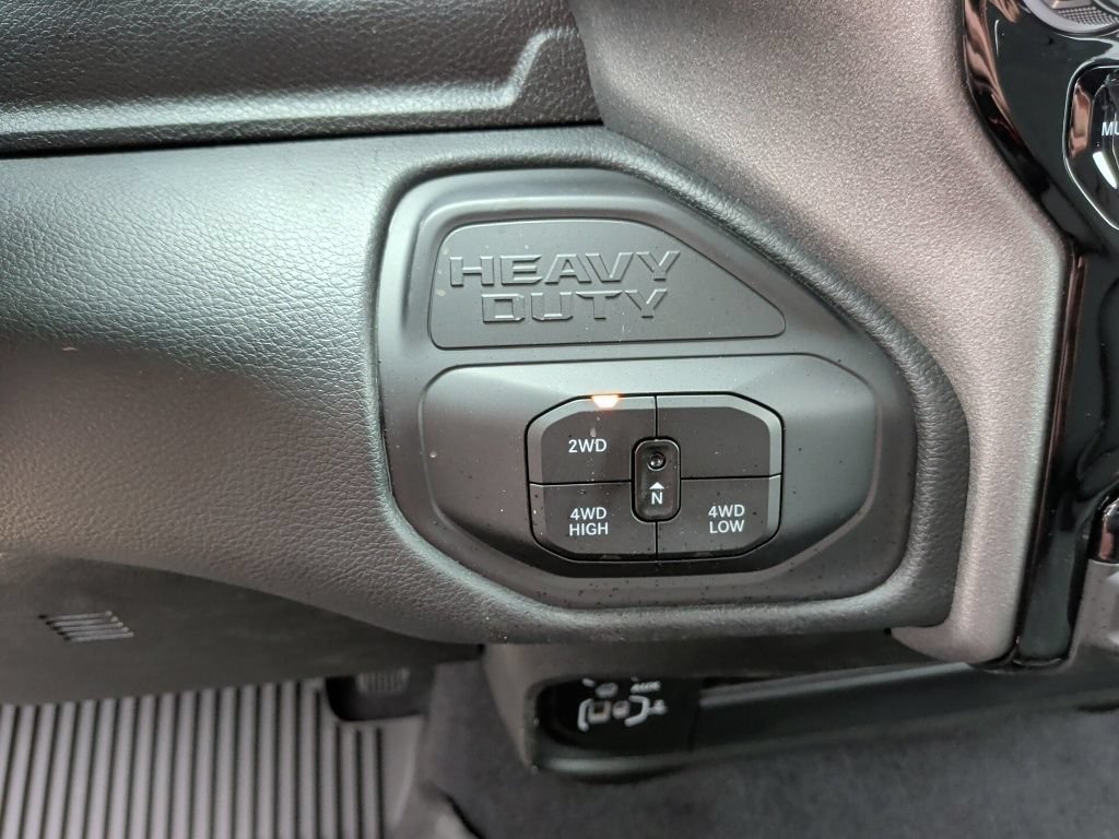 New 2026 RAM 2500 Tradesman AWD/4WD image 32