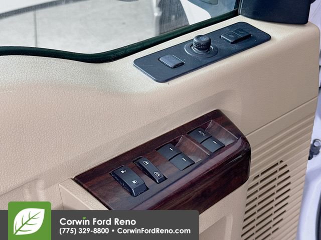 Used 2009 Ford F350 Lariat image 16