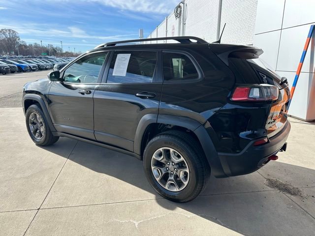 Used 2019 Jeep Cherokee Trailhawk w/ Cold Weather Group image 10
