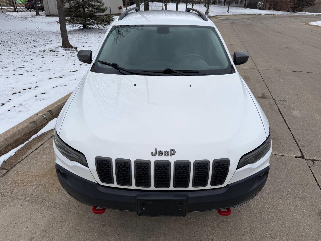 Used 2020 Jeep Cherokee Trailhawk AWD/4WD image 12